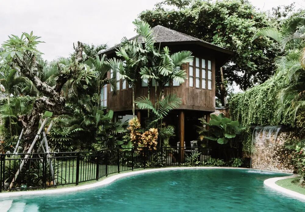 Lataliana Villa La-Li 9BR — 9BR Villa Rental in Seminyak — image 9