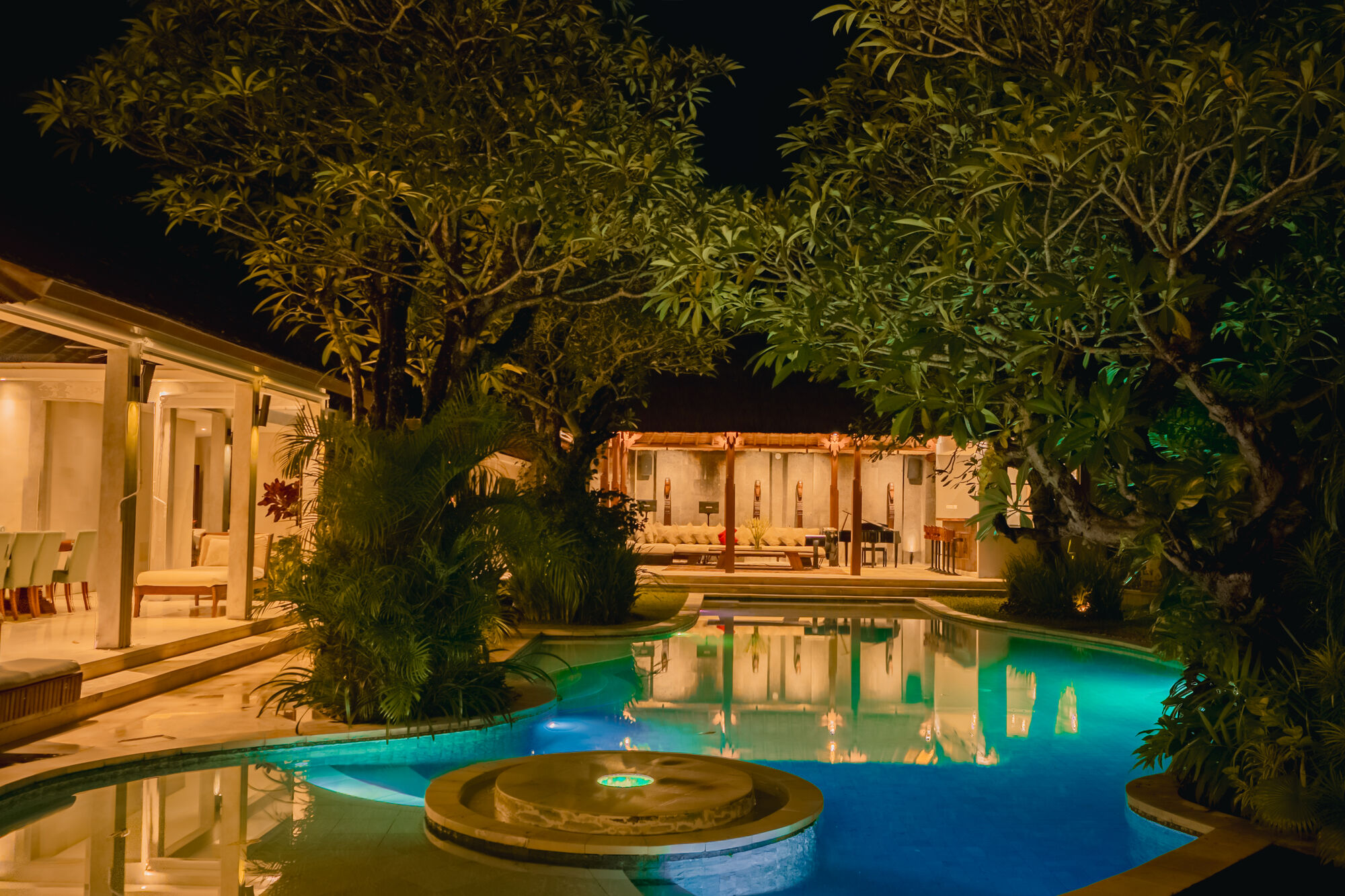 Lataliana - Villa La 4BR — 4BR Villa Rental in Seminyak
