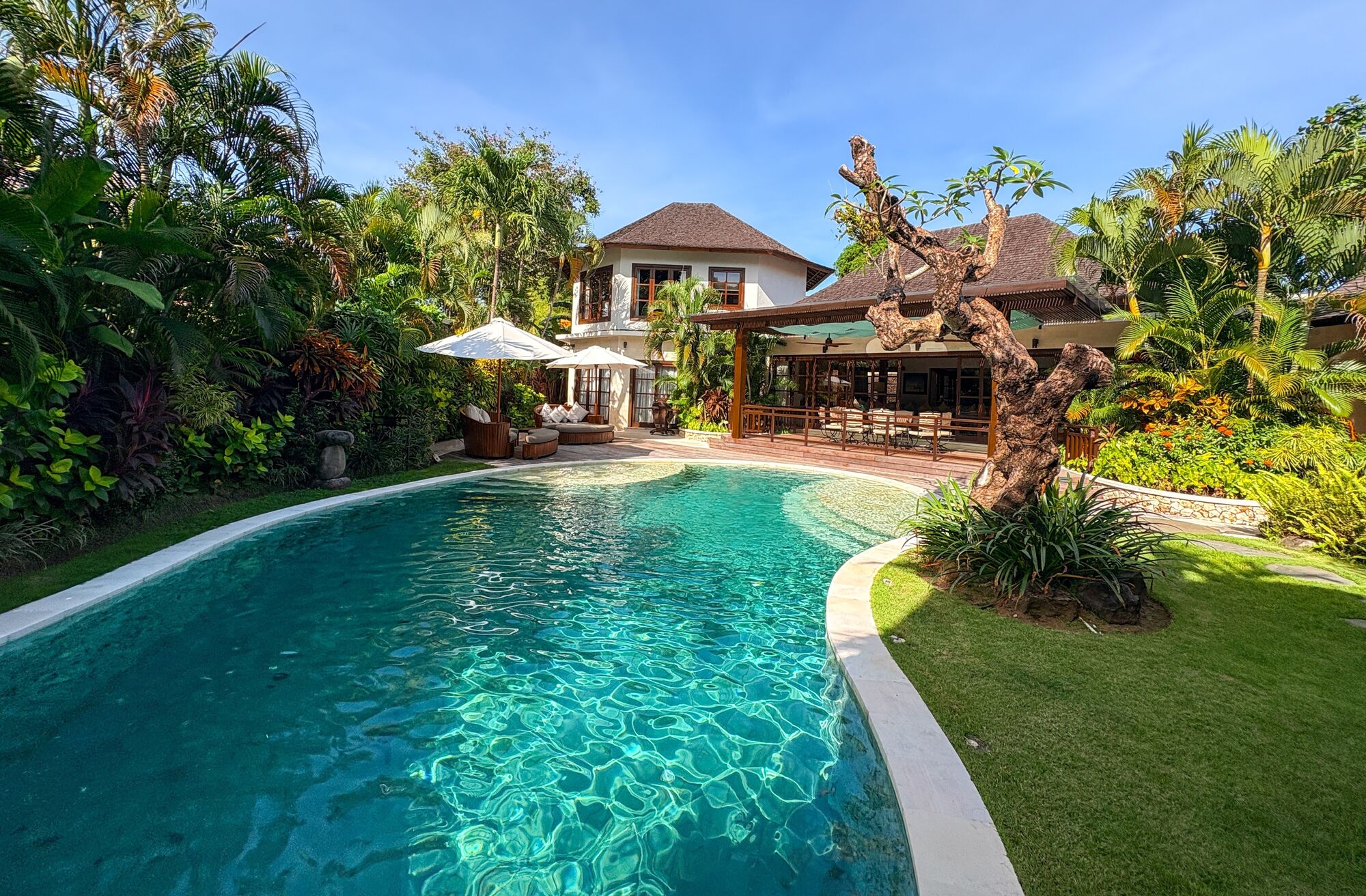 Villa LA-TA-LI 14BR — 14BR Villa Rental in Seminyak — image 1