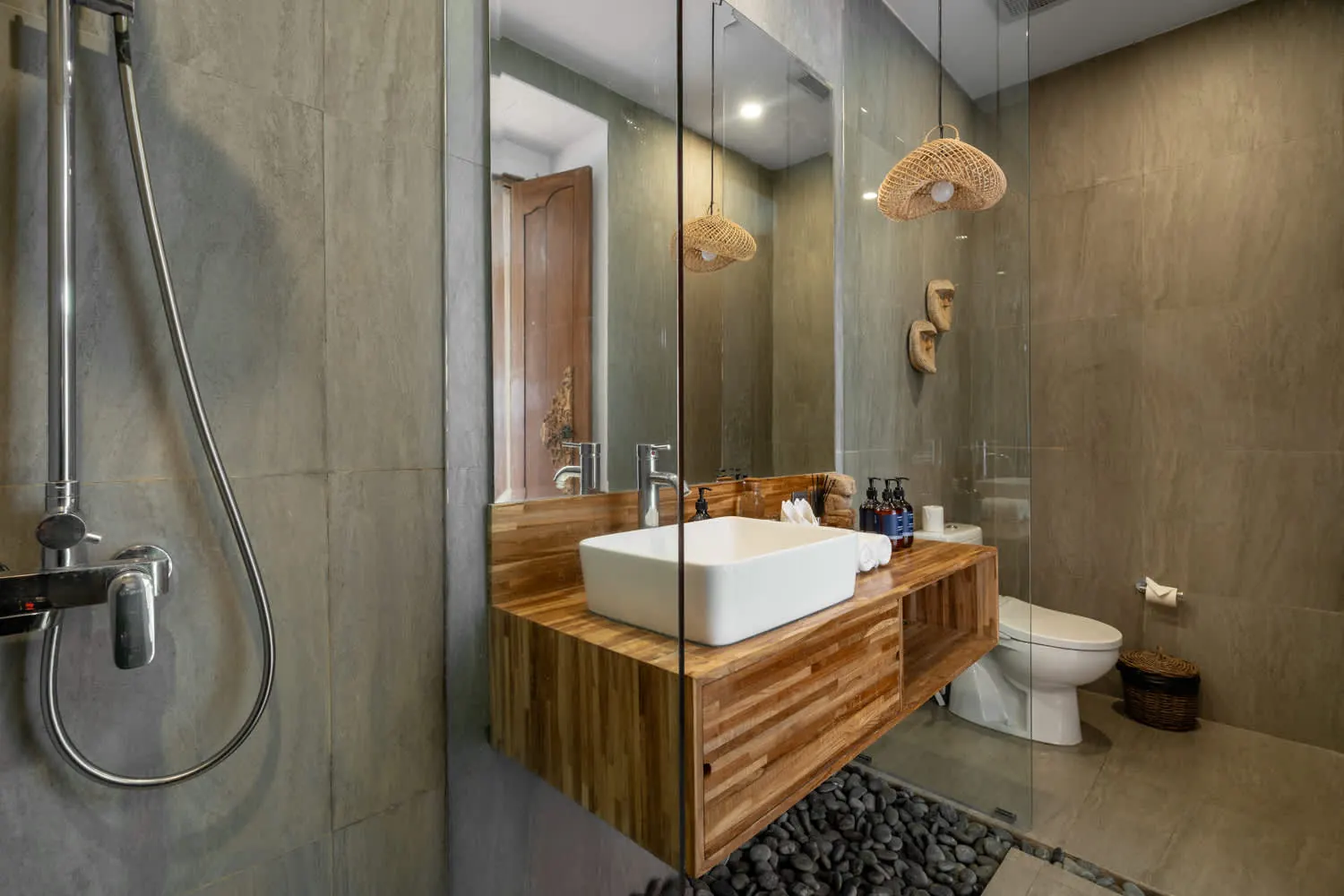 4 BR Rice-Field Yoga Retreat Ubud — 4BR Villa Rental in Ubud — image 6