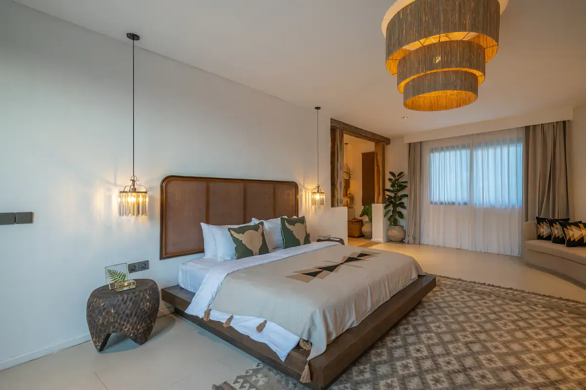 6 BR Bohemian Walk-to-Beach Villa Seminyak — 6BR Villa Rental in Seminyak — image 5
