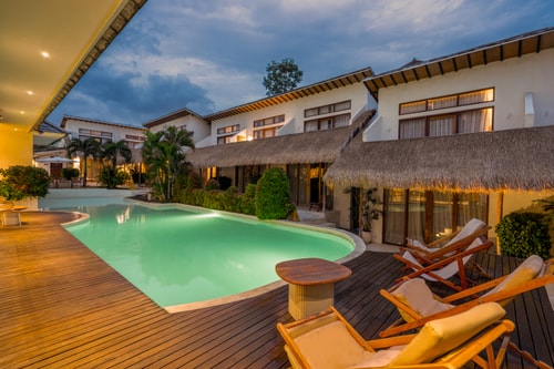 Stylish 1BR Apartment in Canggu | Balcony & Pool Access - Canggu, Bali — image 12