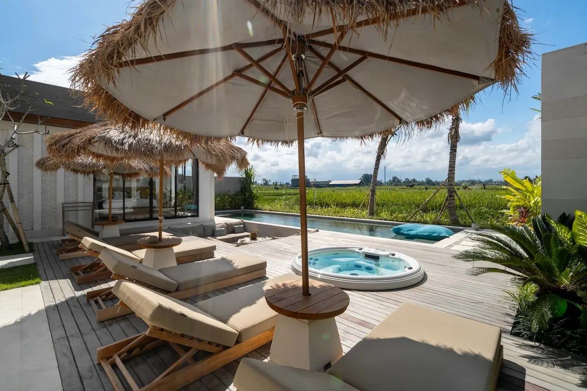 3 BR Rice-Field Tropical-Modern Villa Ubud — 3BR Villa Rental in Ubud — image 16