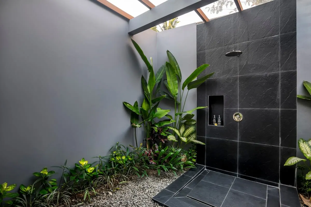 6 BR Jungle Industrial Retreat Ubud — 6BR Villa Rental in Ubud — image 14