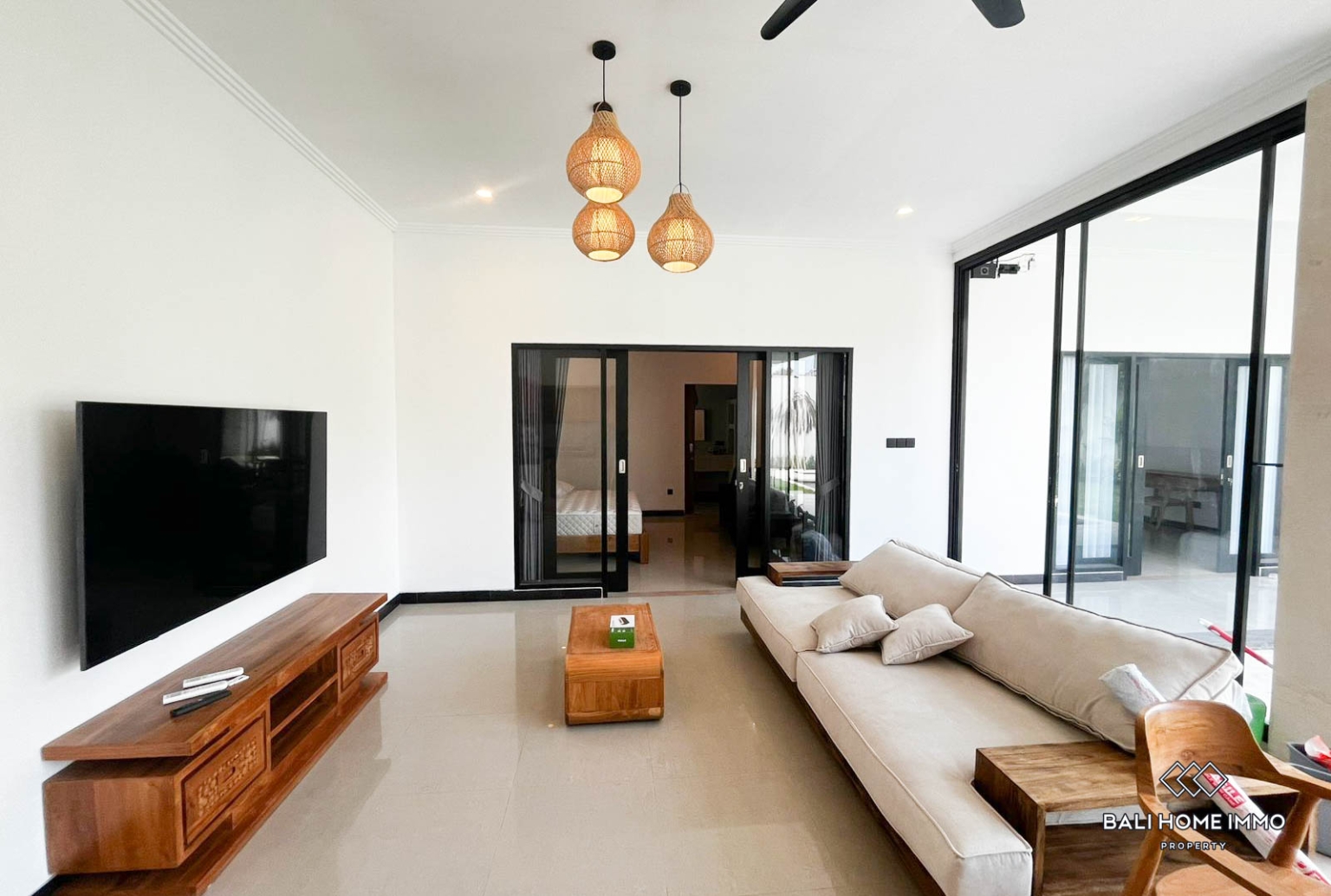 2 bedroom family villa with garden for monthly rental in Berawa — image 2