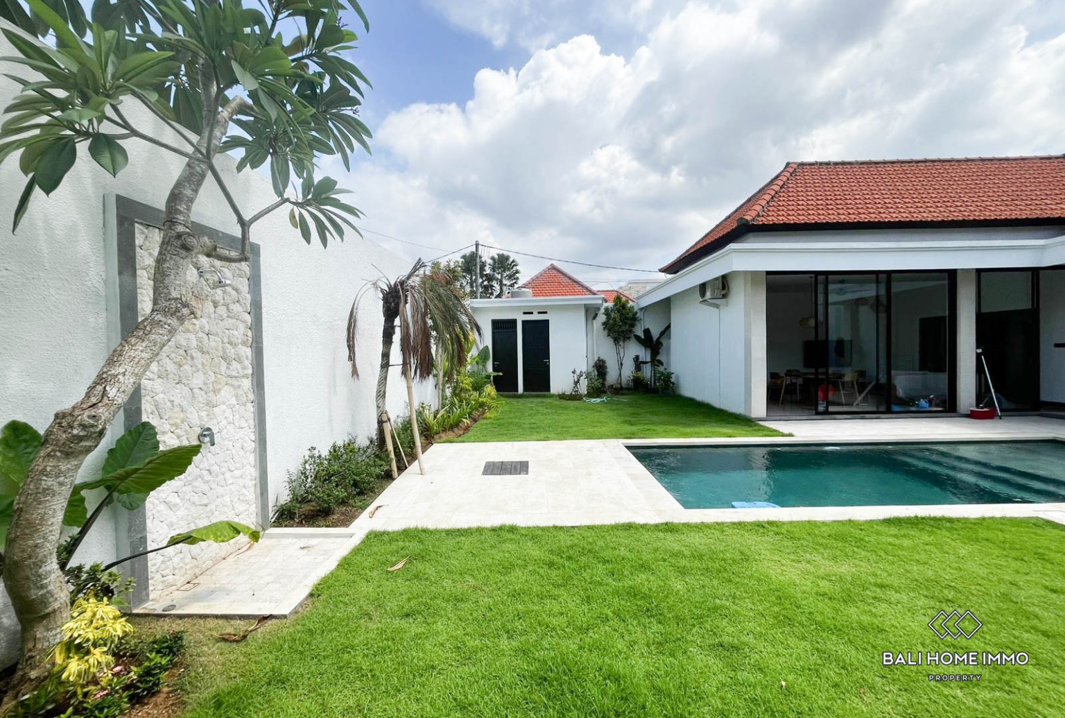 2 bedroom family villa with garden for monthly rental in Berawa — image 15