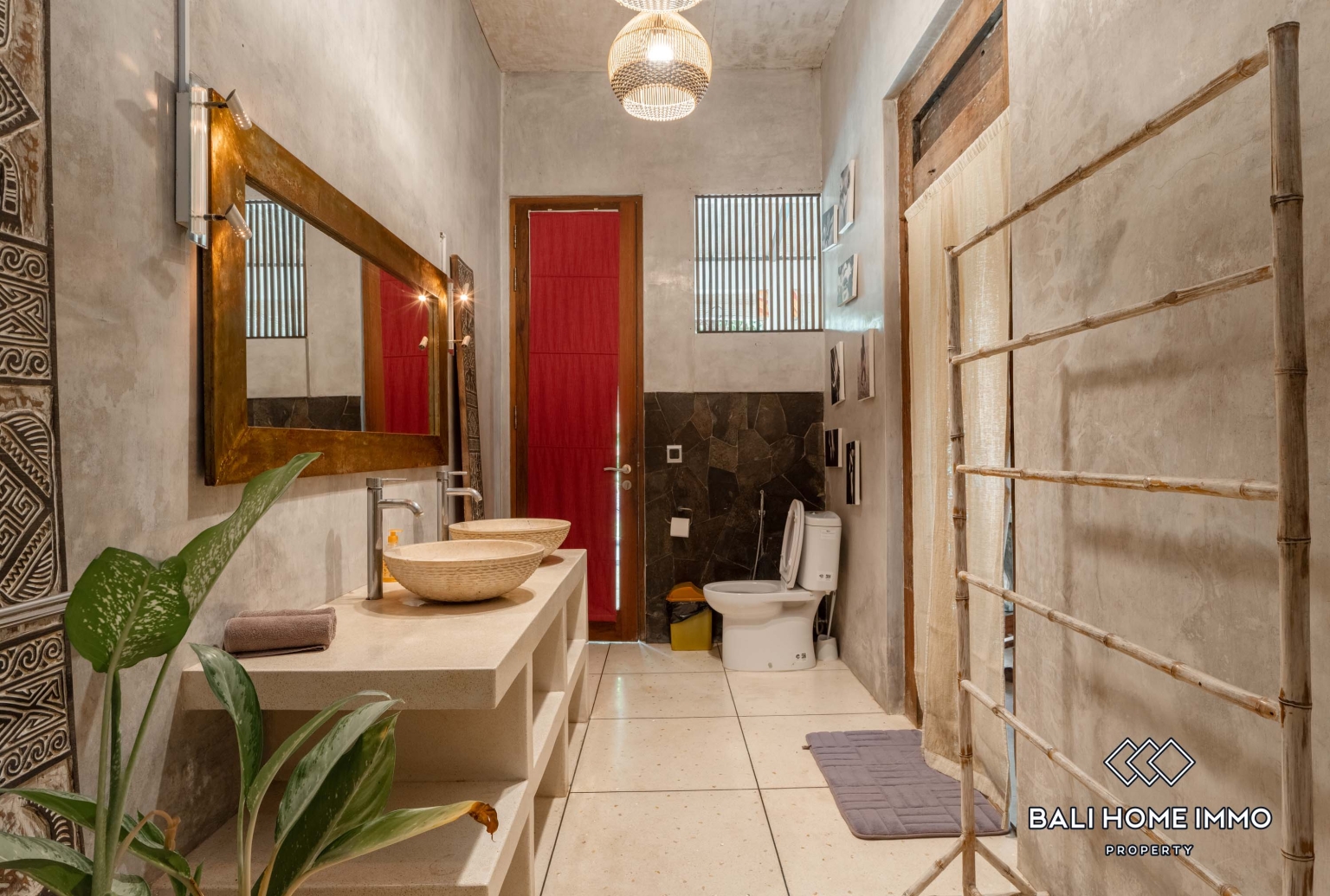 2 Bedroom Villa For Rent in Canggu Batu Bolong — image 11