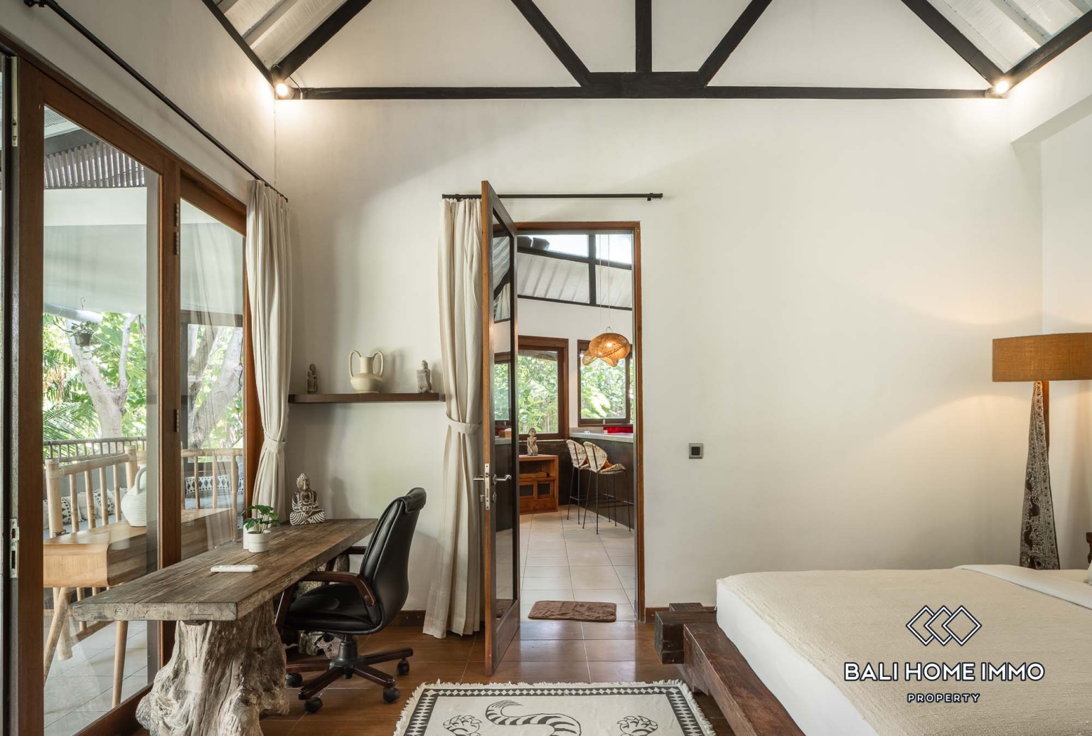 2 Bedroom Villa For Rent in Canggu Batu Bolong — image 10