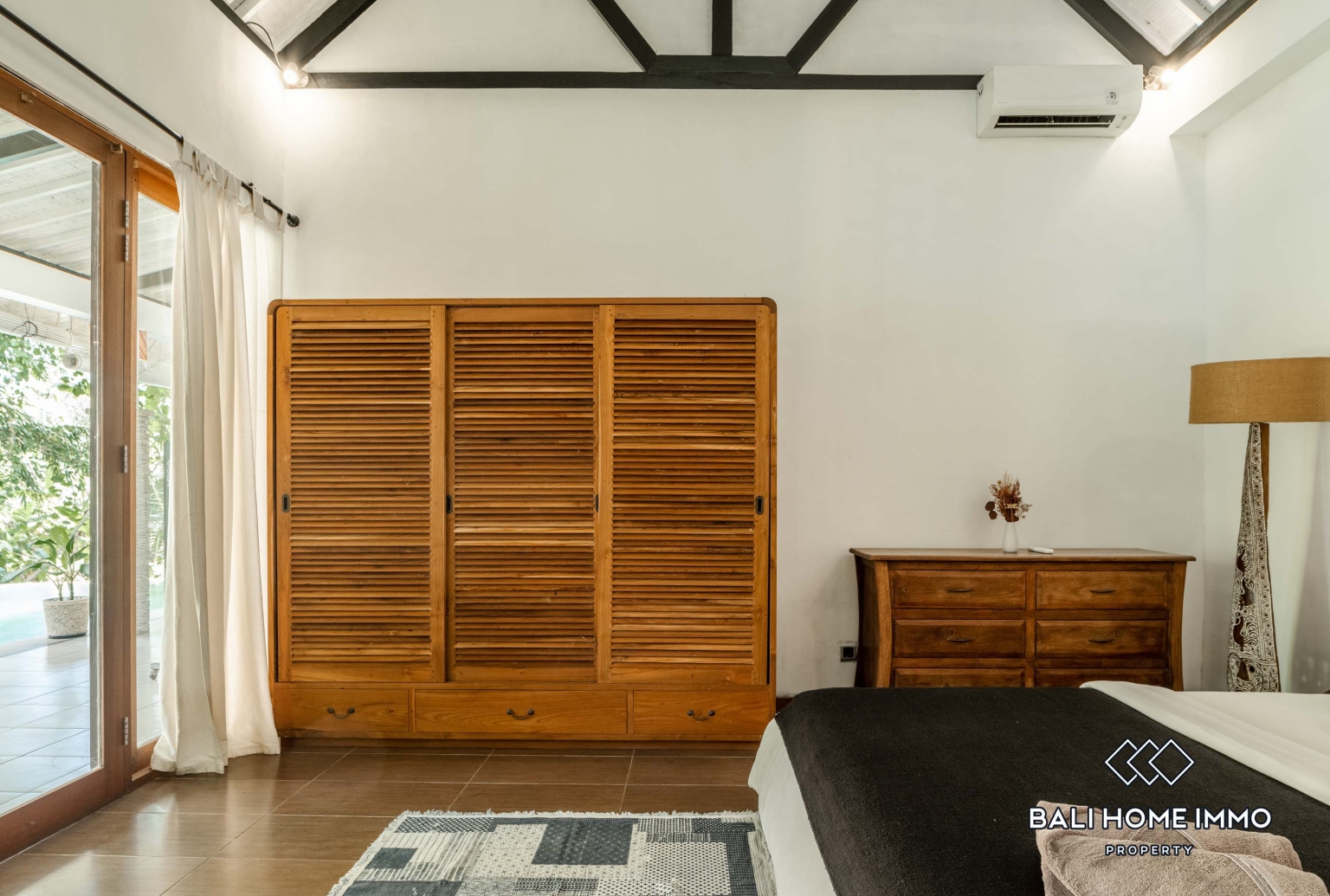 2 Bedroom Villa For Rent in Canggu Batu Bolong — image 7