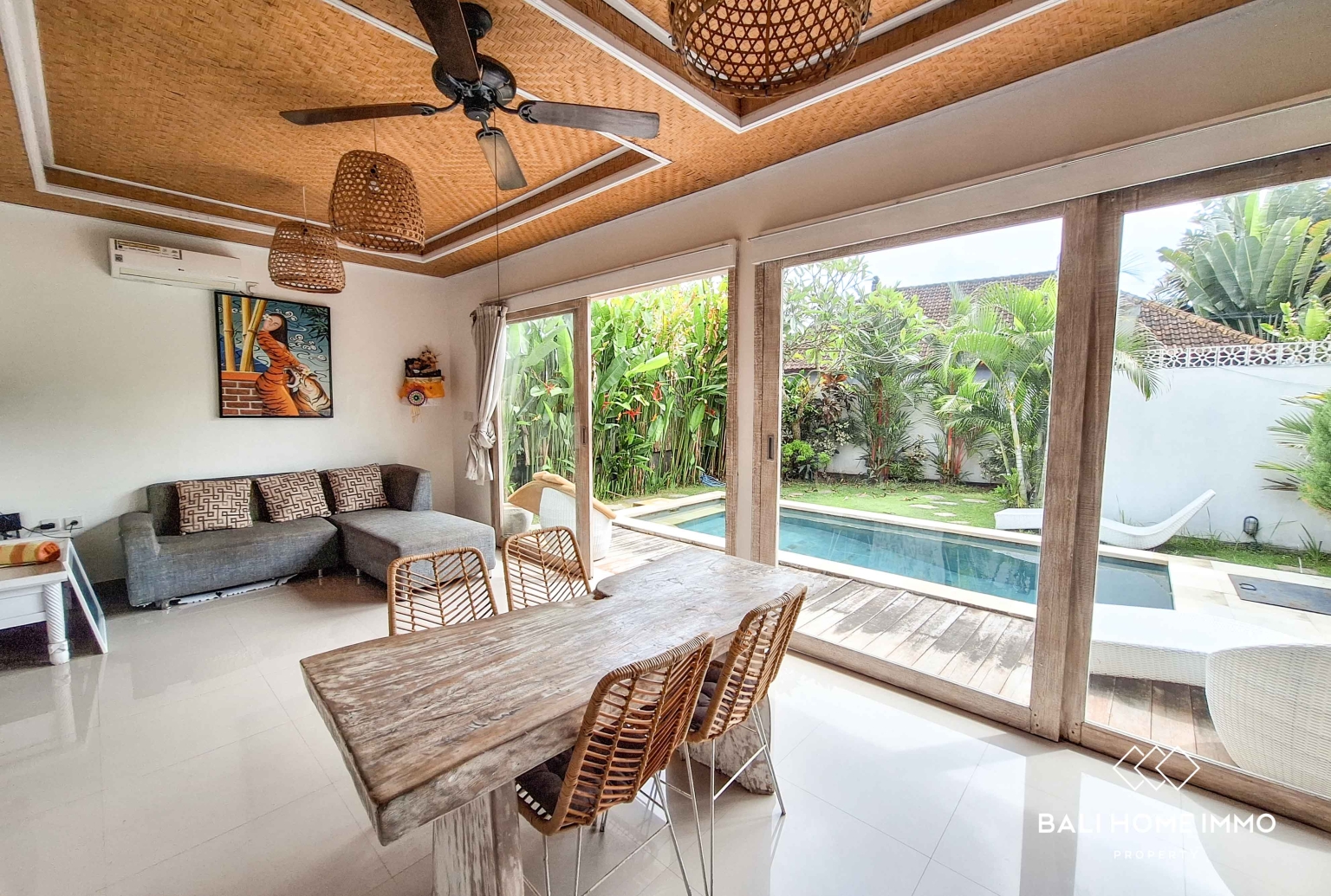 2 Bedroom Villa for Rent in Canggu Batu Bolong — image 1