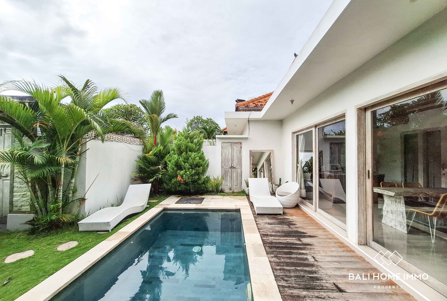 2 Bedroom Villa for Rent in Canggu Batu Bolong — image 7