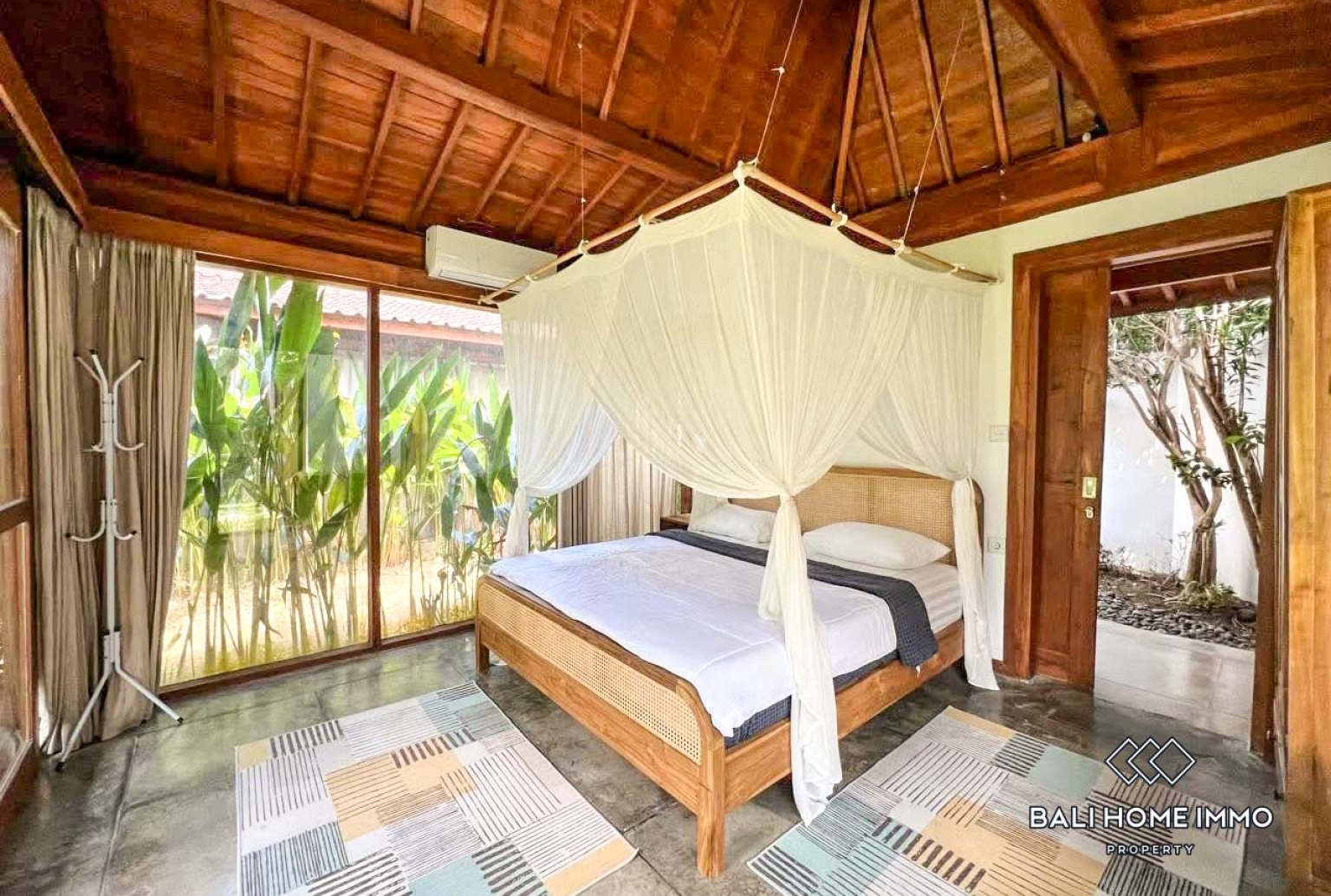 2 Bedroom Villa For Rent in Seseh Beachside — image 6
