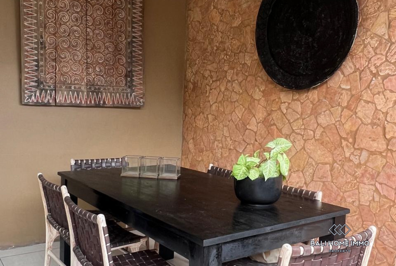 2 Bedroom Villa For Rental in Bumbak Umalas — image 1