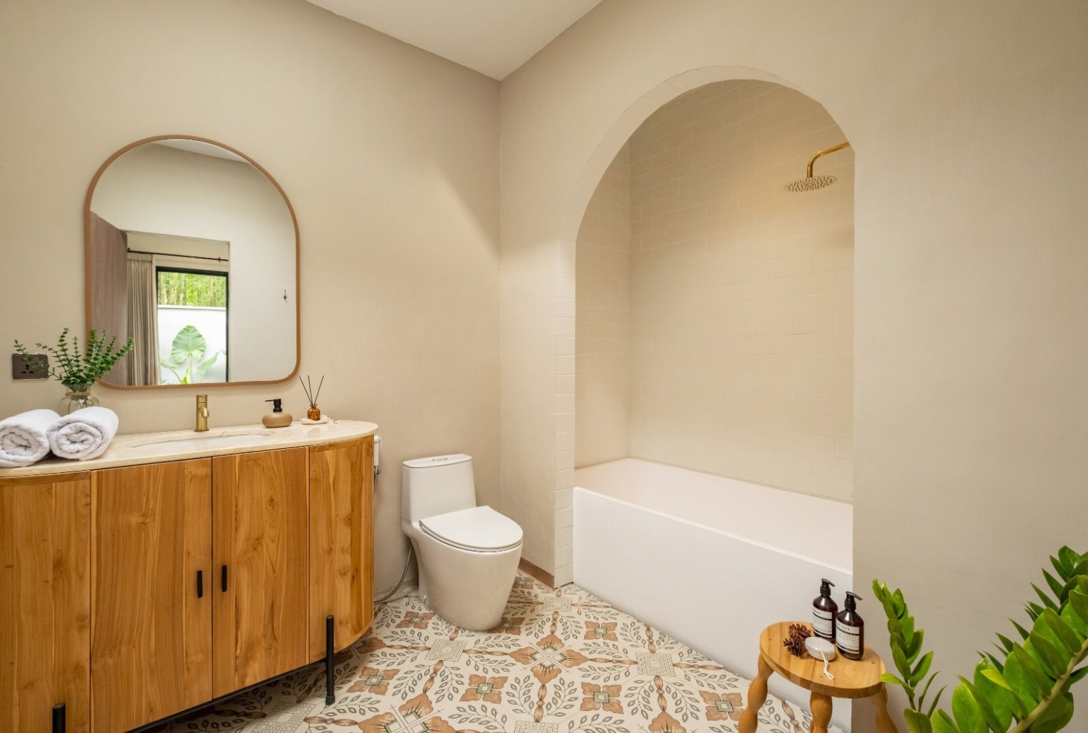 2 bedroom villa for Sale in Kerobokan Bali — image 8