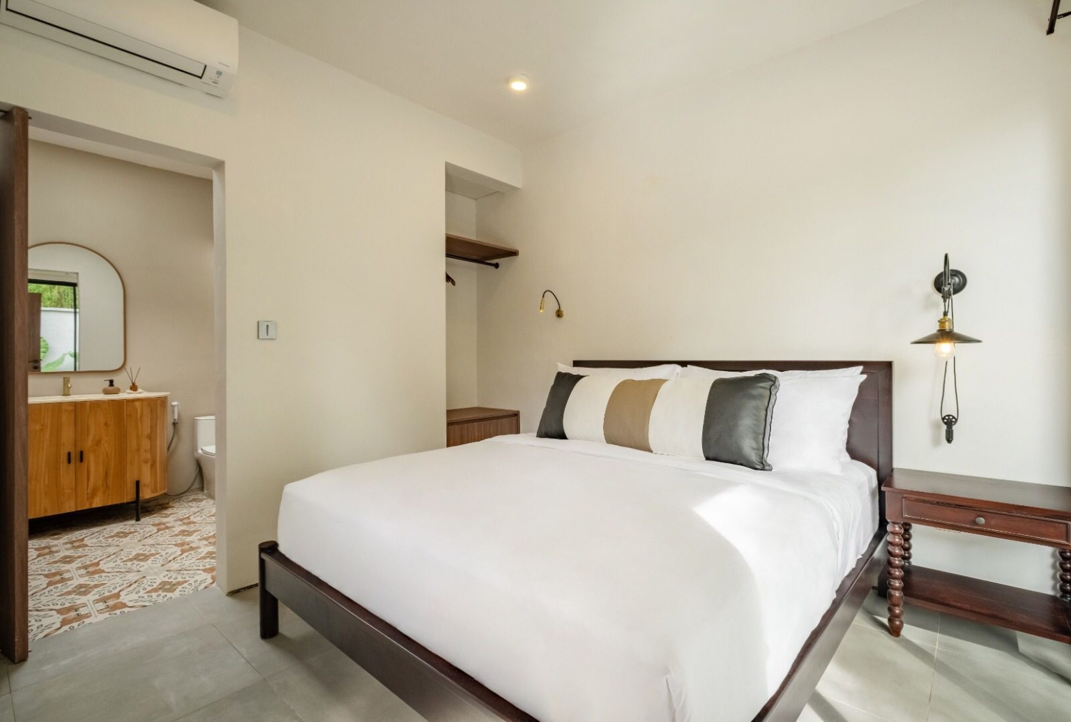 2 bedroom villa for Sale in Kerobokan Bali — image 7