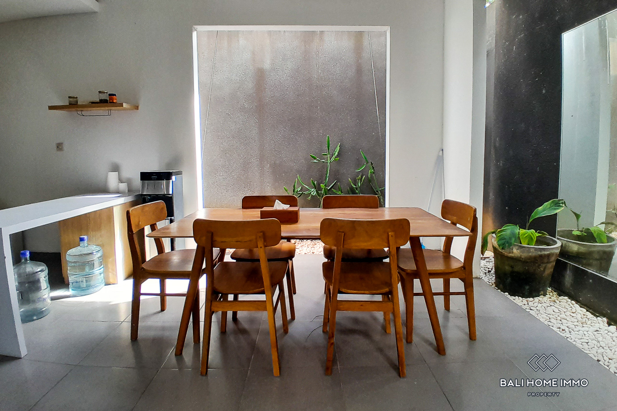 2 Bedroom Villa For Yearly Rental Near Mertasari Beach — image 4