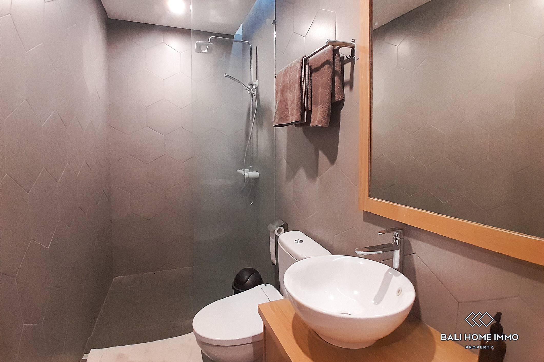 2 Bedroom Villa For Yearly Rental Near Mertasari Beach — image 19