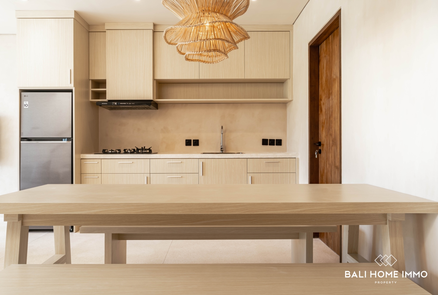 2 BEDROOM VILLA WITH RICEFIELD VIEW + AN OFFICE FOR RENT IN BALI PERERENAN — image 4