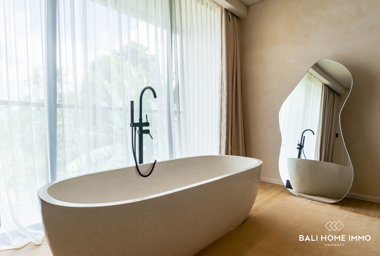 2 BEDROOM VILLA WITH RICEFIELD VIEW + AN OFFICE FOR RENT IN BALI PERERENAN — image 14