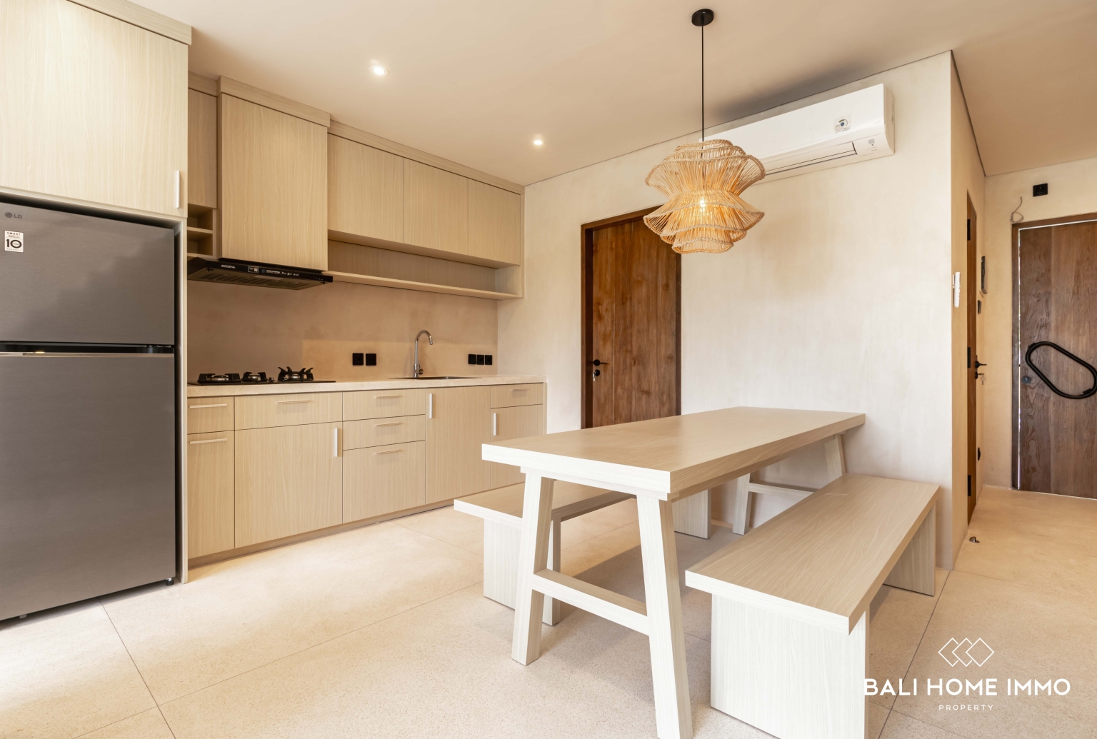 2 BEDROOM VILLA WITH RICEFIELD VIEW + AN OFFICE FOR RENT IN BALI PERERENAN — image 3