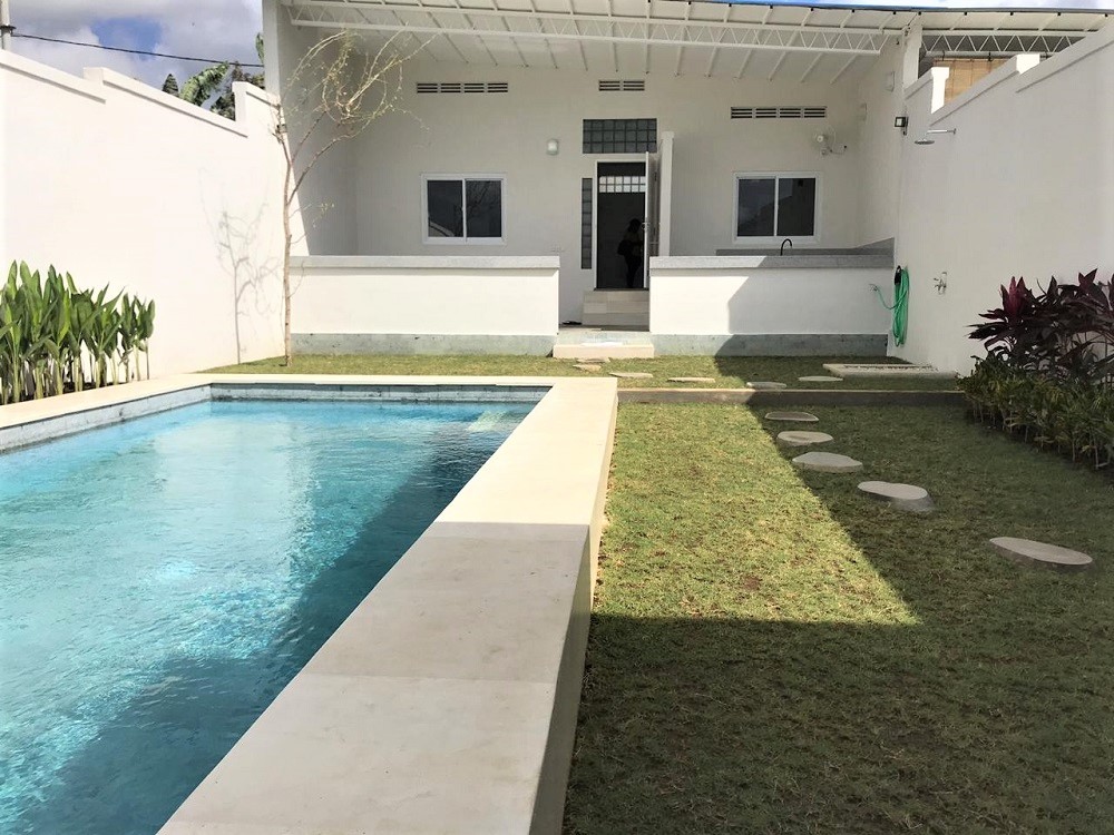Charming Two Bedrooms Unfurnished Villa in Canggu — image 1