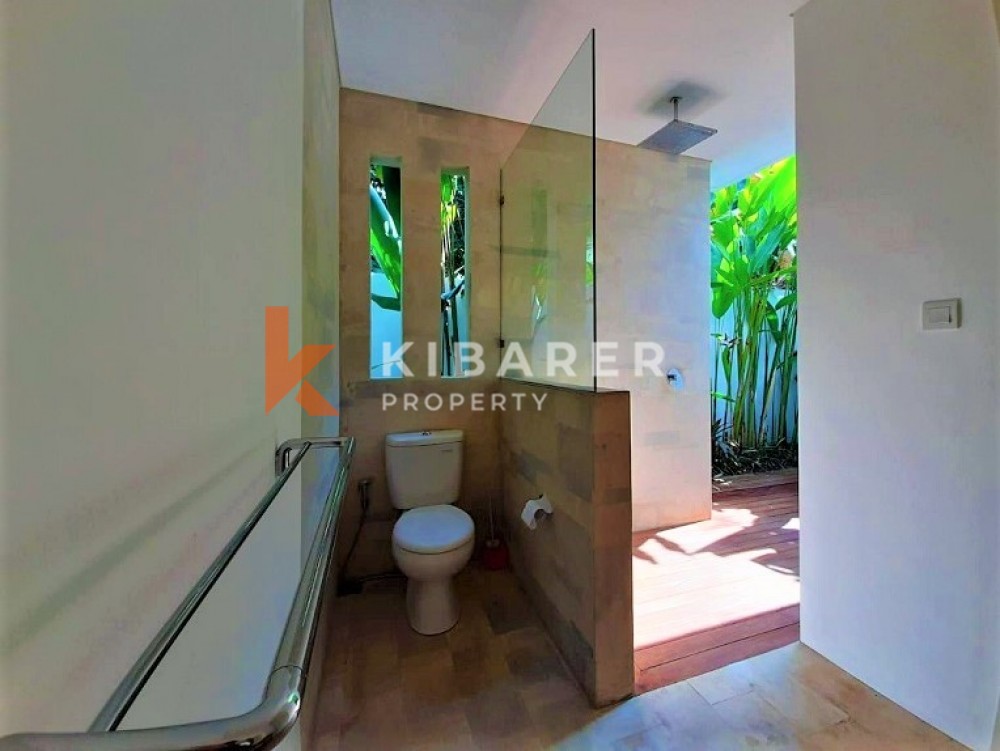 Luxury Four-Bedroom Open Living Villa in Pererenan — image 15