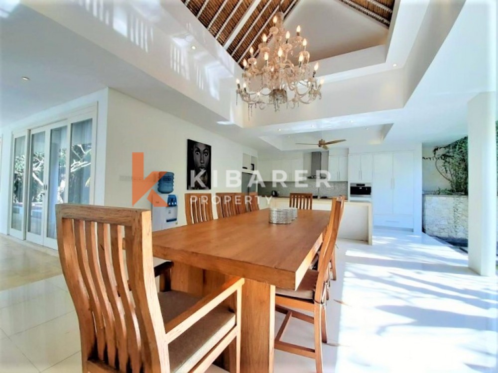Luxury Four-Bedroom Open Living Villa in Pererenan — image 8
