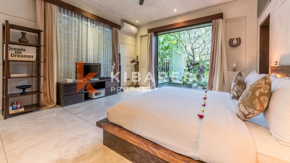 Five-Bedroom Luxury Villa in a Quiet Neighborhood in Umalas — image 12