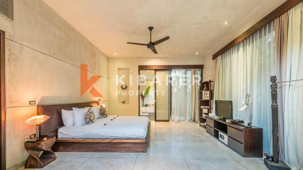Five-Bedroom Luxury Villa in a Quiet Neighborhood in Umalas — image 14