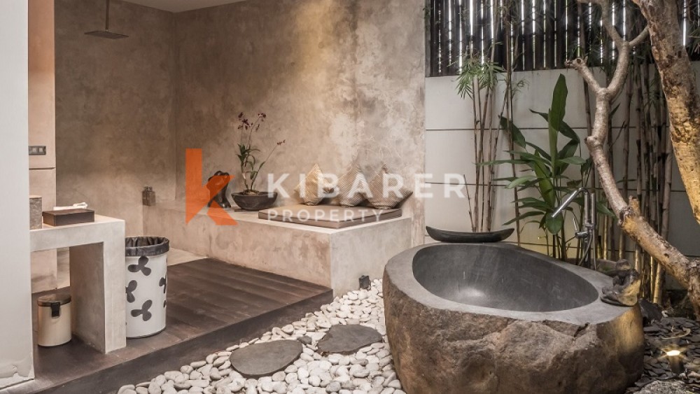 Luxurious Five-Bedroom Villa in a Strategic Area of Umalas — image 16