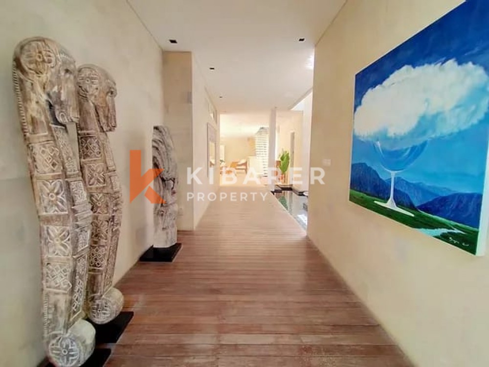 Stunning Three-Bedroom Villa with the Best Location in Canggu — image 2