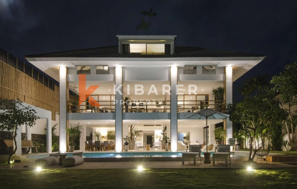 Brand New Stunning Ten Bedroom Villa with river and rice paddy view in Pererenan — image 1