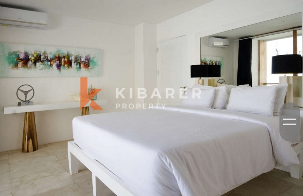 Brand New Stunning Ten Bedroom Villa with river and rice paddy view in Pererenan — image 4