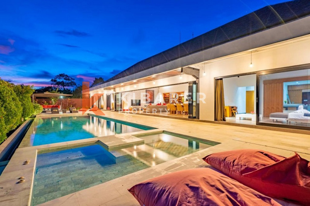 Stunning Four-Bedroom Private Villa in Ungasan — image 3