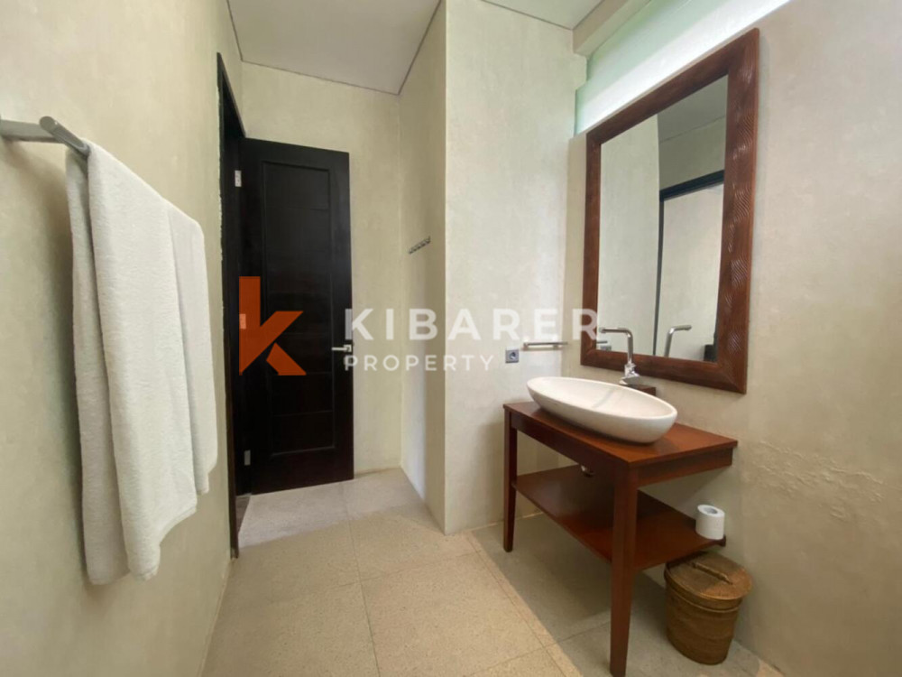 Spacious Two Bedroom Complex Villa With Enclosed Living in Nusa Dua — image 14