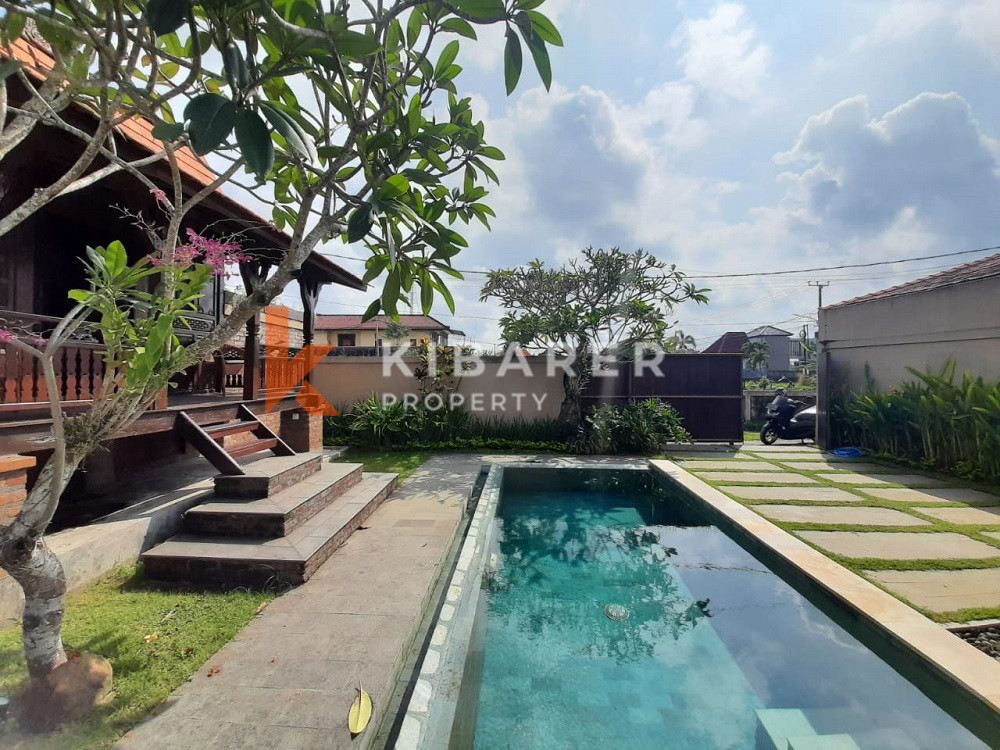 Beautiful One Bedroom Joglo Villa walking distance to Cemagi Beach — image 11