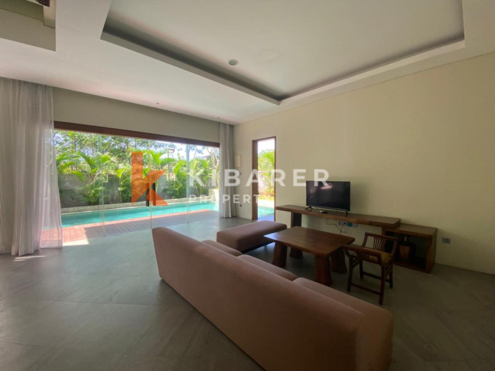 Beautiful Three Bedroom Complex Villa With Enclosed Living in Nusa Dua — image 10