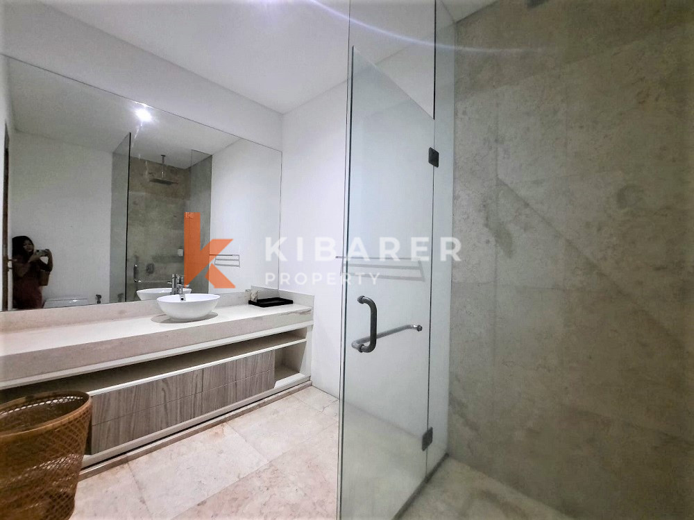 Four-Bedroom Gated Villa in a Prime Location in Berawa — image 11