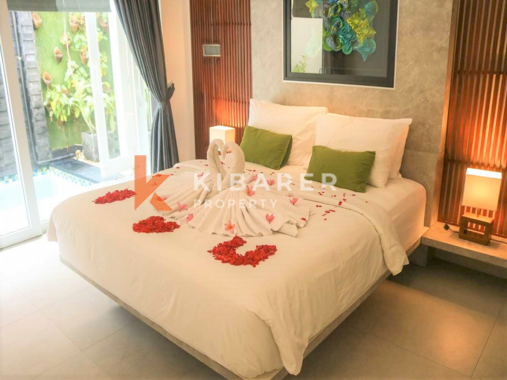 Minimalist Two Bedroom Closed Living Villa Situated in Kerobokan — image 6