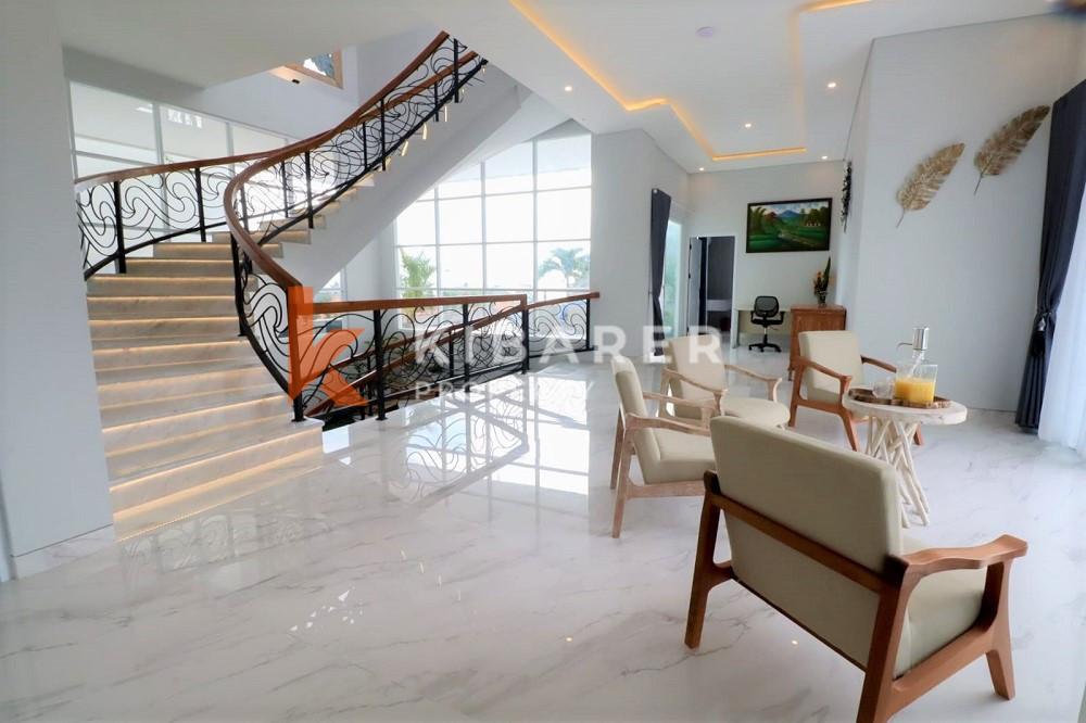 Luxury Five Bedroom Villa wonderfully located in the calming rice field views of Cemagi — image 11
