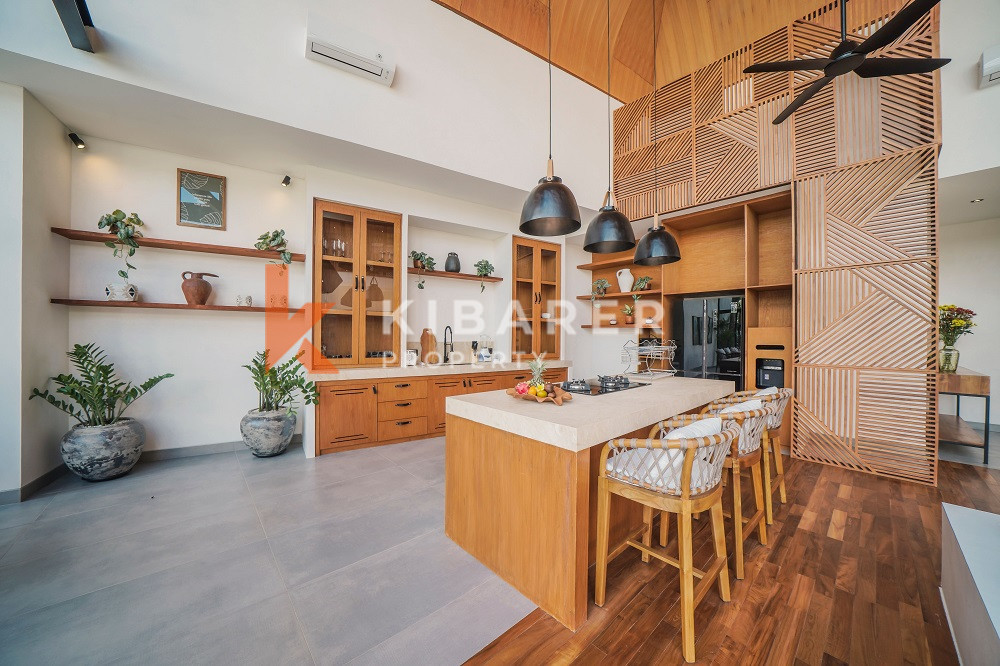 Four Bedroom Villa with rice fields view in Cemagi — image 5