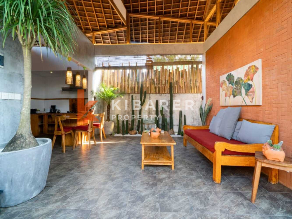 Beautiful Two Bedroom Rustic Villa with Tropical Garden Set in Jimbaran — image 4