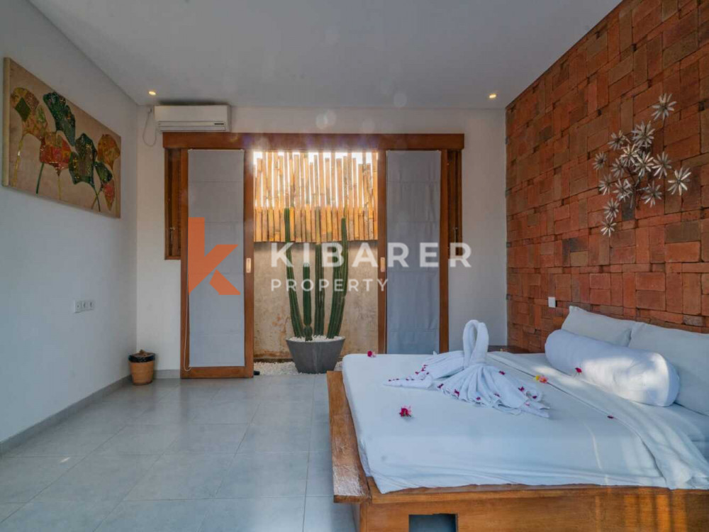 Beautiful Two Bedroom Rustic Villa with Tropical Garden Set in Jimbaran — image 11