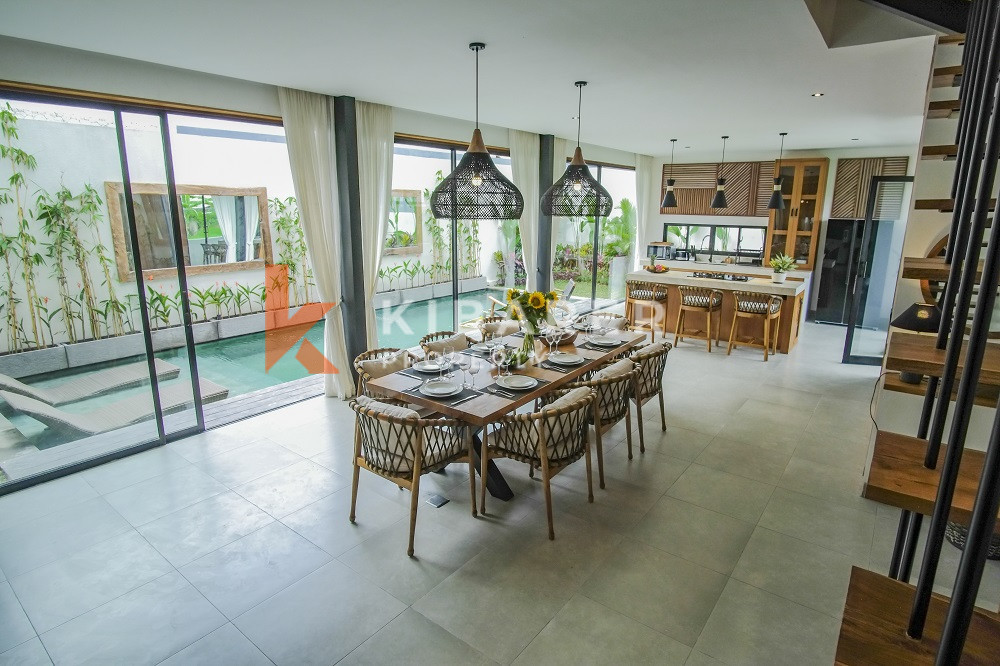 Stunning Private Villa with Three Bedrooms, Walking Distance to Cemagi Beach — image 17