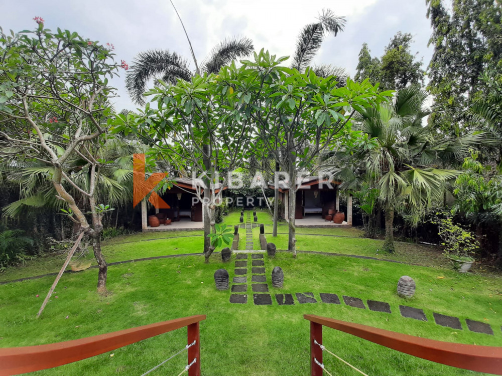 Stunning Five-Bedroom Villa Located in Peaceful Canggu Area — image 14