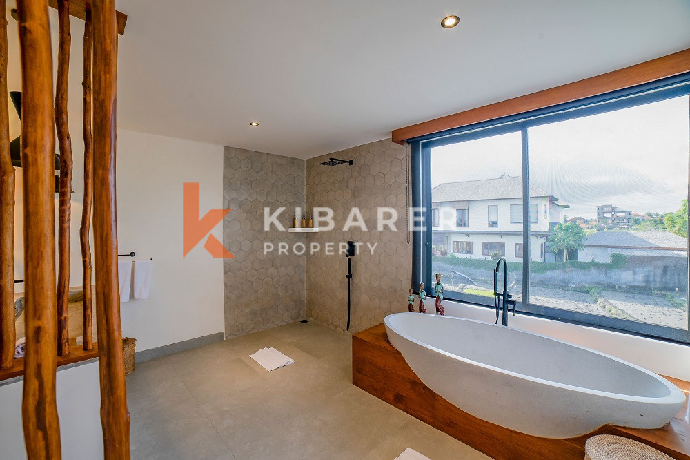 Stunning Three-Bedroom Villa Within Walking Distance to Cemagi Beach — image 9