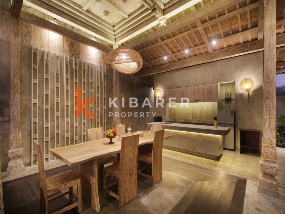 Stylish Three Bedroom Complex Villa With Private Pool Nestled in Batu Belig — image 10