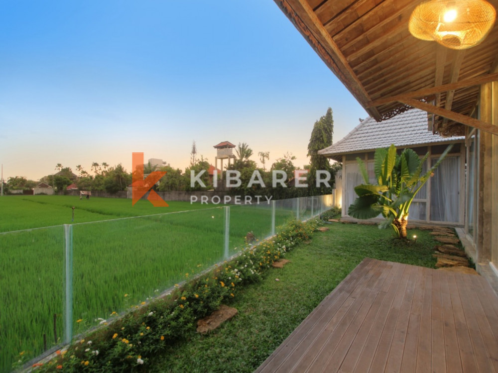 Stylish Three Bedroom Complex Villa With Private Pool Nestled in Batu Belig — image 4