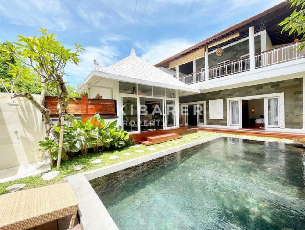 Gorgeous Three Bedroom Villa walking distance to Canggu Beach — image 1