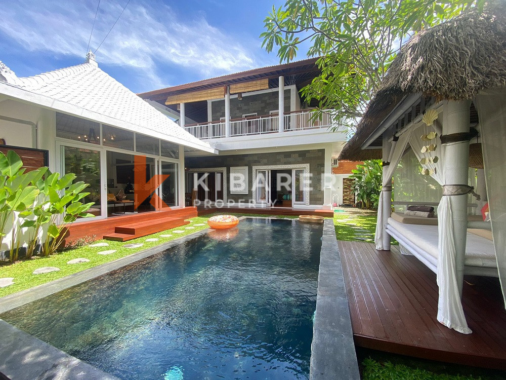 Gorgeous Three Bedroom Villa walking distance to Canggu Beach — image 15